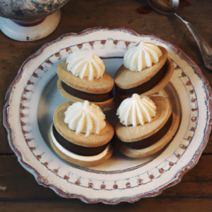 frosted-molasses-creams.png
