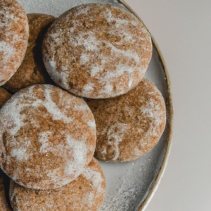 healthy-ginger-molasses-cookie.png