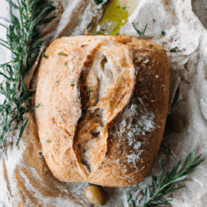 pan-con-aceitunas-olive-bread.png