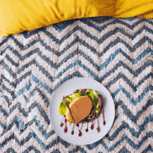 using-patterned-rugs-to-transform-your-dorm.png